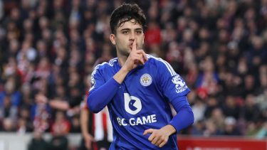 Buonanotte abrió el marcador para Leicester ante Brentford con un golazo y mandó a callar a todos
