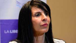 Nueva demanda civil contra la libertaria Lorena Villeverde por venta de lotes en Las Grutas