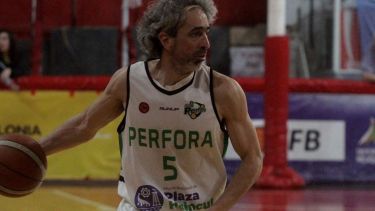 Augusto Rossi anotó 15 puntos en el clásico y fue clave en la clasificación del Verde. (Archivo Oscar Livera)