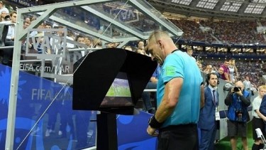 La FIFA analiza reemplazar el VAR con otra tecnología.