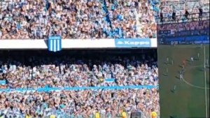 Racing llenó dos canchas el mismo día: así se vivió el gol de Martirena en el Cilindro