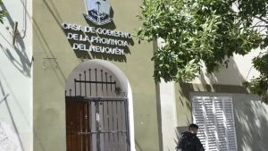 Estatales de Neuquén a la espera del aguinaldo y el bono en diciembre: ¿hay chances de un asueto?