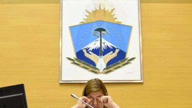 Gloria Ruiz, vicegobernadora de Neuquén, en la sesión que vota su inhabilidad moral. Foto: Matías Subat.