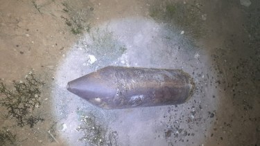 ¿Qué era? Apareció en el lago Mari Menuco y la brigada antiexplosivo tuvo que detonarlo