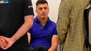 Pablo Ruiz, este lunes en la fiscalía. Su hermana lo despidió. (Cecilia Maletti)