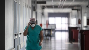 Pese a tener cobertura de obra social y prepaga, los afiliados desembolsan una fortuna para atenderse