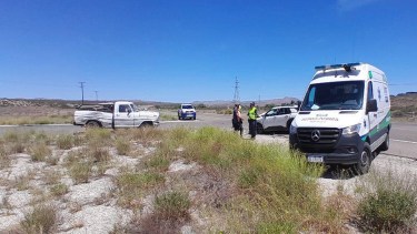 Un auto que venía de Bariloche chocó con una camioneta. Foto: gentileza.