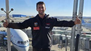 Santiago Rostan, el neuquino que correrá su segundo Dakar, ya pisó suelo árabe: “Hay que dejar todo”