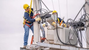 Corte de luz programado en Centenario este lunes: durará dos horas y estas son las zonas afectadas