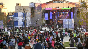 Fiesta de la Confluencia 2025 en Neuquén: ¿solo efectivo? con qué se podrá pagar en los foodtrucks y stands de emprendedores