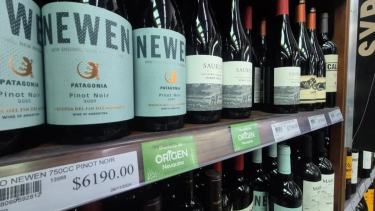 En Neuquén ahora habrá góndolas exclusivas con productos locales: chivitos, vinos y más