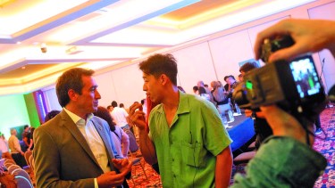 El ex Gran Hermano Martín Ku y el intendente Martín Castro