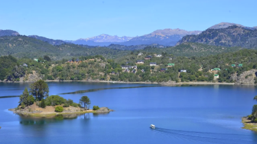 El paraíso de Neuquén en el que también van a cobrar por cargar combustible. Foto: archivo