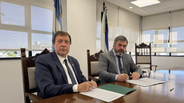Días atrás, el gobernador Weretilneck y el presidente del STJ, Sergio Ceci, firmaron un convenio. Gentileza