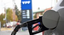 Imagen de Aumentan la nafta y el gasoil este viernes: de cuánto será el incremento promedio
