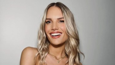 Eva Bargiela y Gianluca Simeone súper enamorados pasean por Buenos Aires