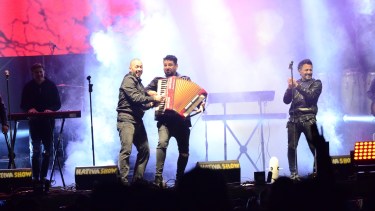 Choele vibró al ritmo de La K&#8217;onga: primera noche inolvidable del Festival de Folklore