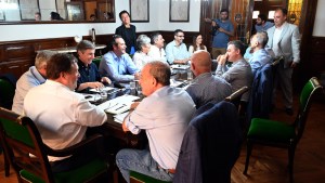 Alberto Weretilneck confirmó que no habrá negociación en lo que queda del año: Río Negro cerró finalmente la pauta salarial sin aumentos