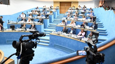 El debate legislativo del presupuesto y del paquete fiscal se extendió por más de ocho horas. Foto: Marcelo Ochoa