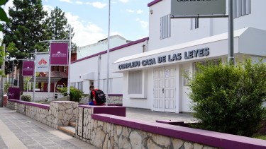 Casa de las Leyes depende de la Legislatura de Neuquén. Foto: Cecilia Maletti.