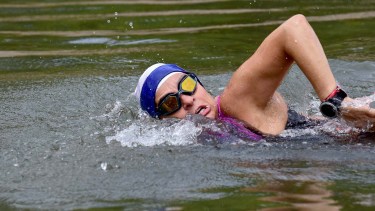 Aventura extrema en la Antártida: Cristina y Carolina desafían el frío sin neoprene