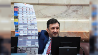 Edgardo Kueider fue destituido en el Senado. Foto: 
@edgardokueider