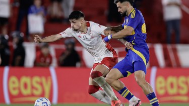El volante chileno de Huracán enfrentó a Boca en el último torneo de la Liga Profesional. Fútbol Argentina Primera División.