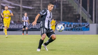 Daniel Gómez es el primer refuerzo de Cipolletti en 2025.