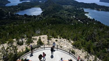 En Bariloche, estiman que en febrero se reiterará el mismo comportamiento:confirmar reservas la misma semana del viaje. Foto: Chino Leiva