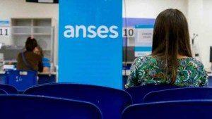 Calendario Anses: las prestaciones que cobran este martes 1° de abril 2025