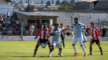 La Amistad le ganó 1-0 a Estudiantes en Bariloche. Foto: Marcelo Martinez / Patagonia.