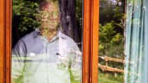 Imagen de Eduardo, el pediatra de Bariloche que salió del consultorio con campañas de concientización, se jubila