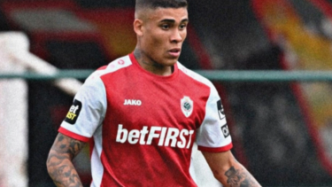 Ayrton Costa viene de Bélgica y puede jugar de central o lateral izquierdo. (Archivo)