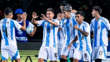 Echeverri le había convertido tres goles a Brasil con la Sub 17. Ahora la rompió en la Sub 20. 