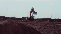 Imagen de Basurero petrolero: más imputaciones para los dueños de la montaña de lodos en Neuquén
