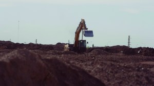 Basurero petrolero: más imputaciones para los dueños de la montaña de lodos en Neuquén