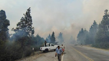 Incendio en El Bolsón 2025.-