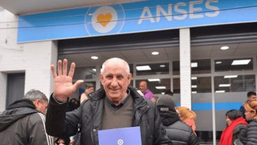 Jubilados y pensionados de Anses. 