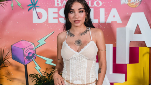 ¡La borró! María Becerra en la Fiesta de la Confluencia 2025 de Neuquén y un anuncio eliminado