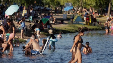 Un comienzo de semana caluroso en Neuquén y el Alto Valle. Foto: Oscar Livera.