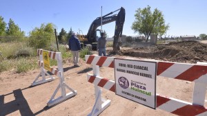 Más de un centenar de familias de Plaza Huincul tienen la conexión a todos los servicios