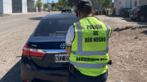 Imagen de Intentaron evadir un control sobre la Ruta 22 y los atraparon en Chichinales: tenían inhibidores de alarmas