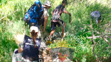 Rescate en Junín de los Andes. Foto: gentileza policía de Neuquén.