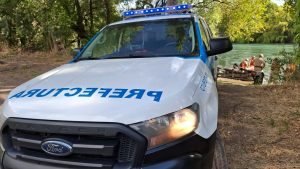 Retiraron el cuerpo encontrado en el río Neuquén: buscarán confirmar su identidad con la autopsia
