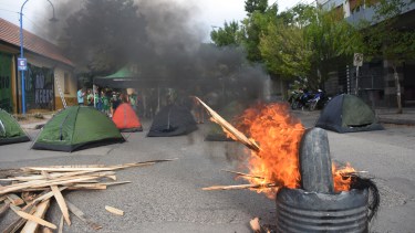 Protesta de ATE en Roca. Crédito Juan Thomes