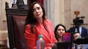 Pese al escándalo cripto, el oficialismo empezó a buscar apoyo para sesionar por las PASO y Lijo   