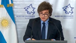 Javier Milei defendió a su «amigo» Elon Musk y paradójicamente advirtió: «Ojo con las acusaciones banales de nazi»
