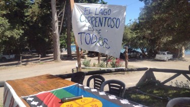 La comunidad mapuche consiguió apoyo político para impedir el desalojo del predio en el lago Correntoso (Lof Paichil Antreao)