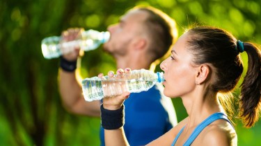 Cómo mantener una buena hidratación durante el verano 2025