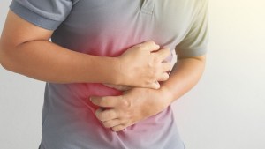 Esta fruta patagónica sirve para limpiar el colon de forma natural: es barata y se consigue en todos lados